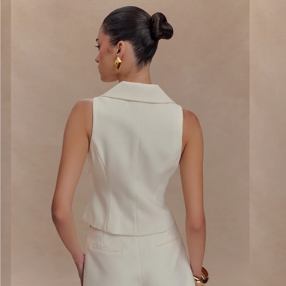 Meshki Alix Mixed Button Vest - Picture 4 of 11